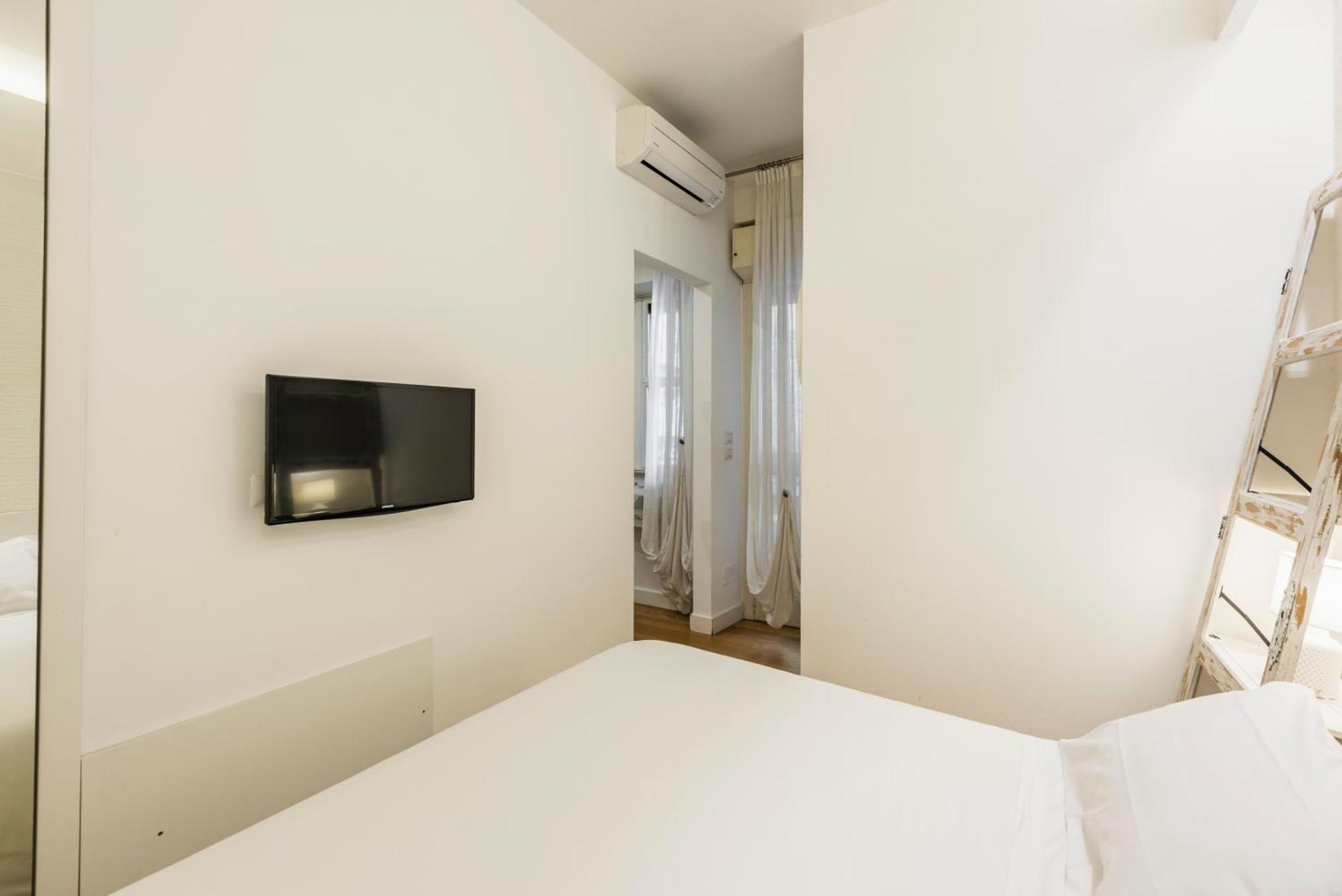 Ferrini Home - Suites คาตาเนีย ภายนอก รูปภาพ
